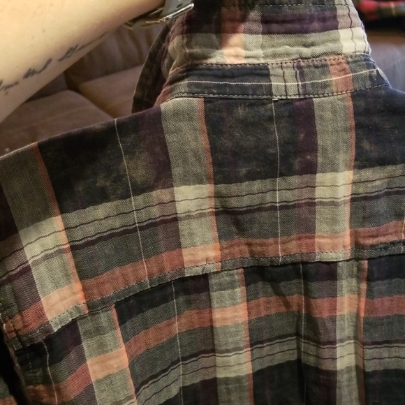 Womens button down - Picture 3 of 4